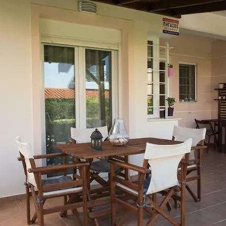 Сasa de vacaciones Maisonette By The Sea *