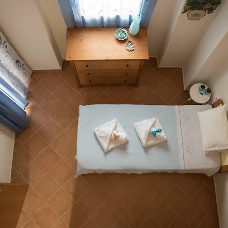 Сasa de vacaciones Maisonette By The Sea