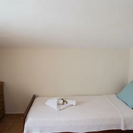 Maisonette By The Sea Сasa de vacaciones